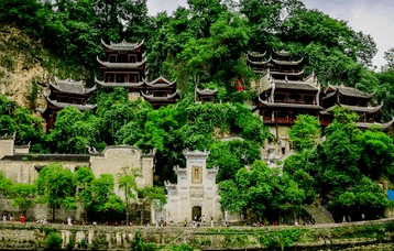 广州至黔东南物流公司途径青龙洞景区 广州至黔东南物流公司途径青龙洞景区