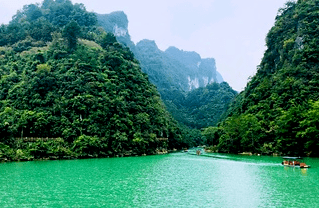 广州至黔南物流公司途径景点漳江 广州至黔南物流公司途径景点漳江
